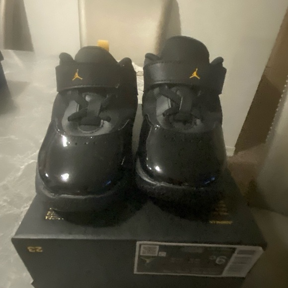 Nike Jordan shoes for kids size 9C 8.5 Uk - Picture 1 of 3